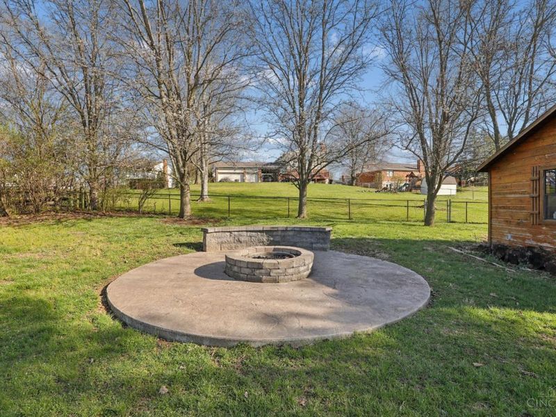 5574 Tylersville Road, West Chester, OH 45069 Photo 37