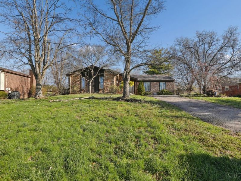 5574 Tylersville Road, West Chester, OH 45069 Photo 4