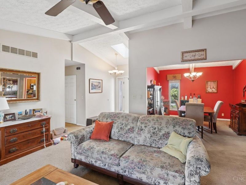 5574 Tylersville Road, West Chester, OH 45069 Photo 8