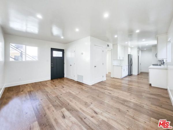 2917 N Coolidge Avenue, Unit 1, Los Angeles, CA 90039