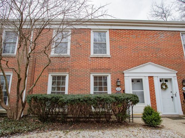1410 Pebblecreek Drive , Glenview, IL 60025