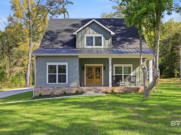 711 Deer Avenue, Daphne, AL 36526