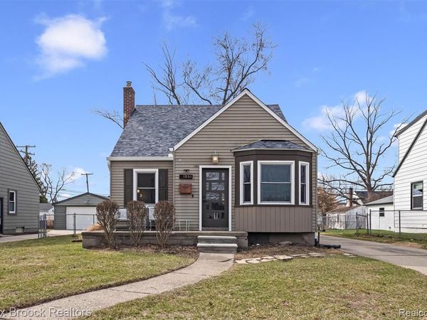 1861 Larkmoor Boulevard, Berkley, MI 48072