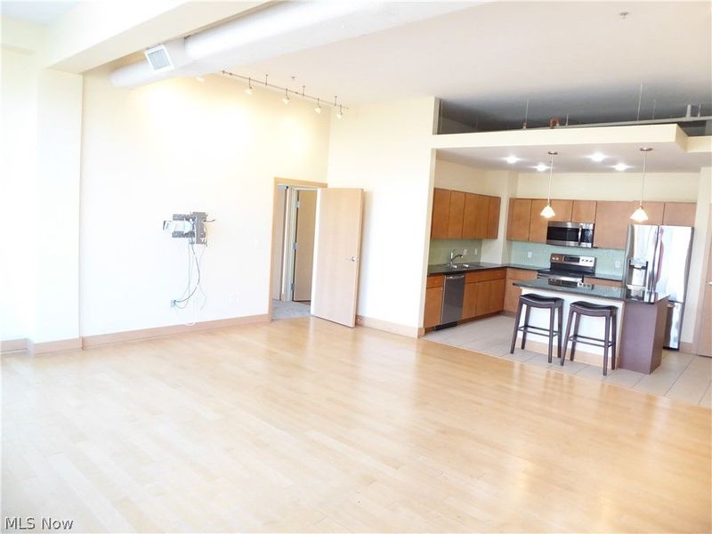 2030 Euclid Avenue, Unit 201, Cleveland, OH 44115 Photo 7