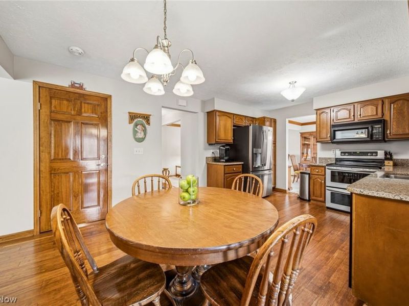 9602 LaSalle Lane, Mentor, OH 44060 Photo 4