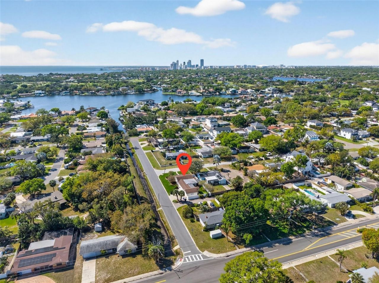 939 39th Avenue Ne, Saint Petersburg, FL 33703 Photo