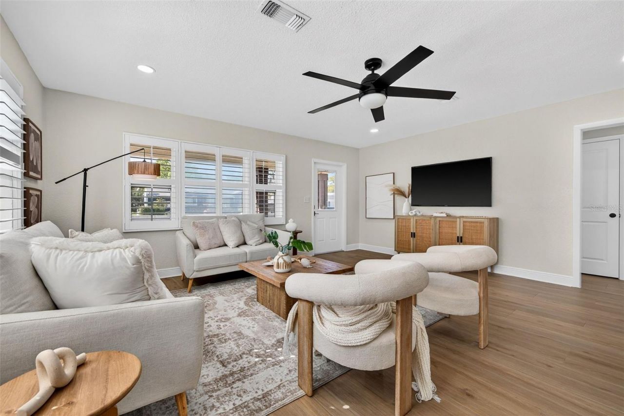 939 39th Avenue Ne, Saint Petersburg, FL 33703 Photo