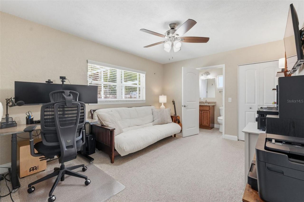 5665 34th Avenue N, Saint Petersburg, FL 33710 Photo