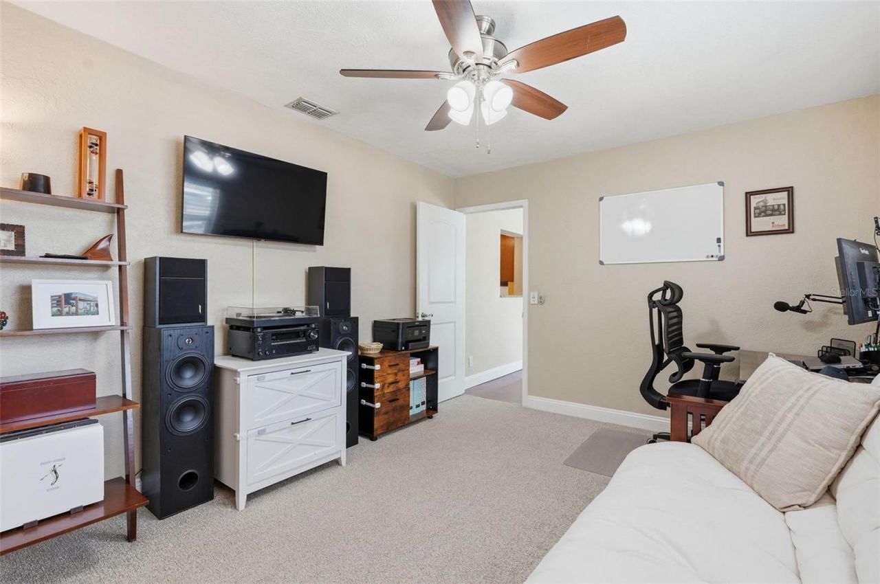 5665 34th Avenue N, Saint Petersburg, FL 33710 Photo