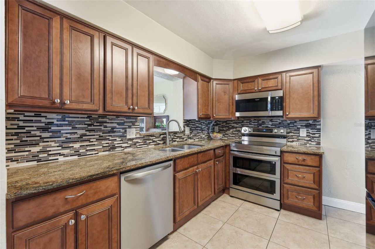 5665 34th Avenue N, Saint Petersburg, FL 33710 Photo