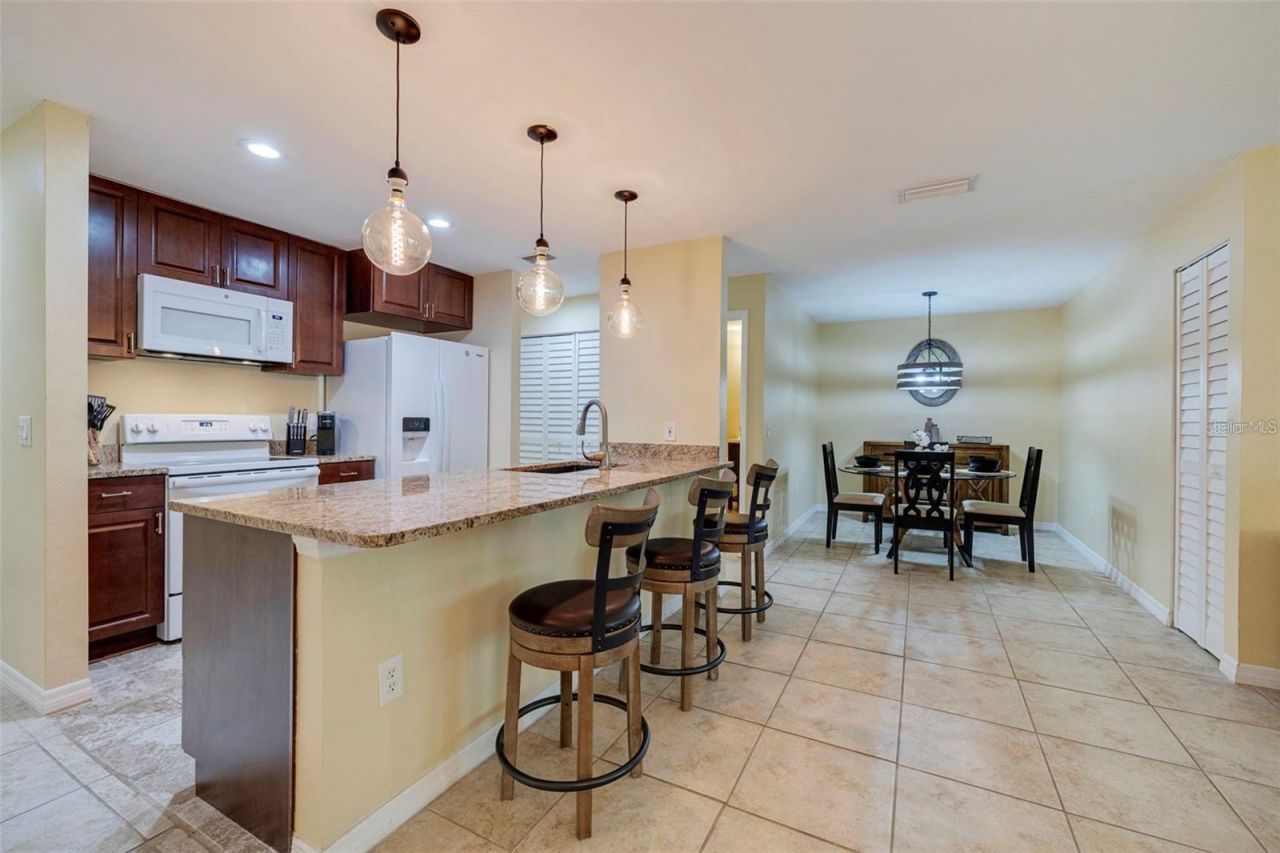 3001 58th Avenue S, Unit 1014, Saint Petersburg, FL 33712 Photo