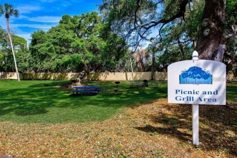 3001 58th Avenue S, Unit 1014, Saint Petersburg, FL 33712 Photo