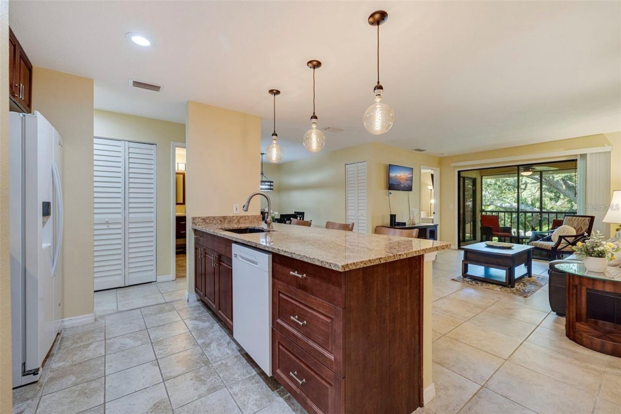 3001 58th Avenue S, Unit 1014, Saint Petersburg, FL 33712 Photo