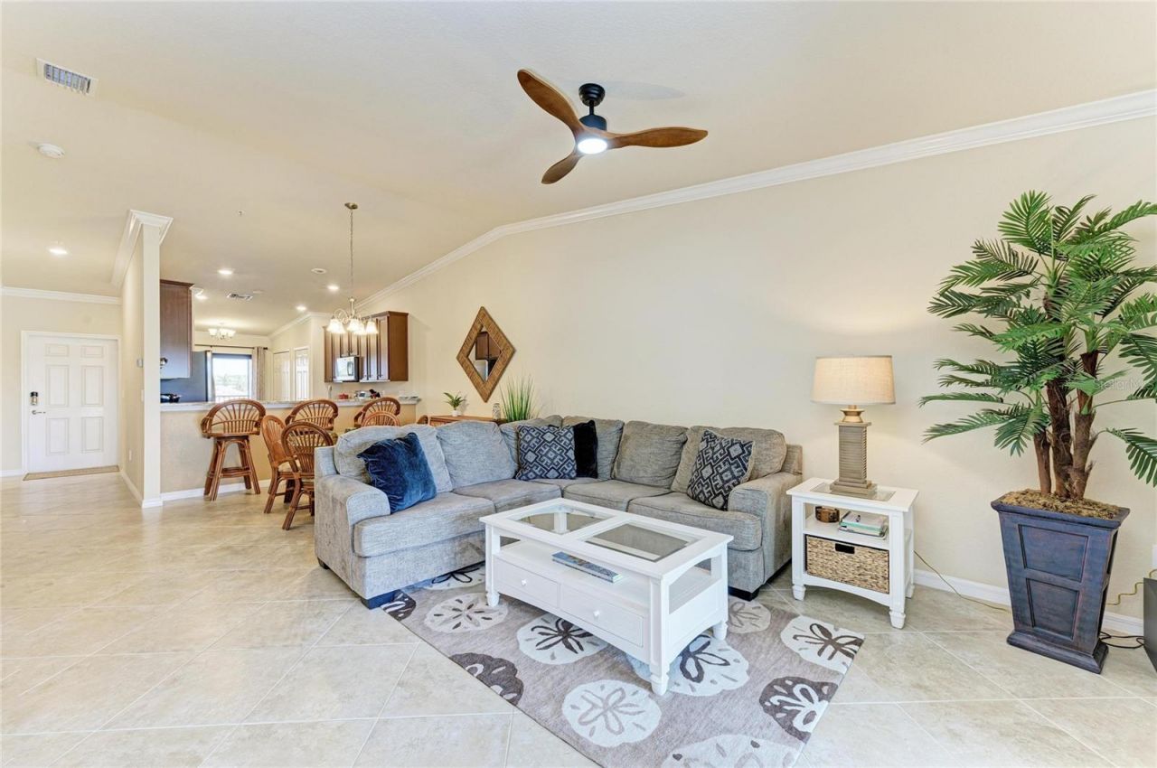 5558 Palmer Circle, Unit 205, Bradenton, FL 34211 Photo