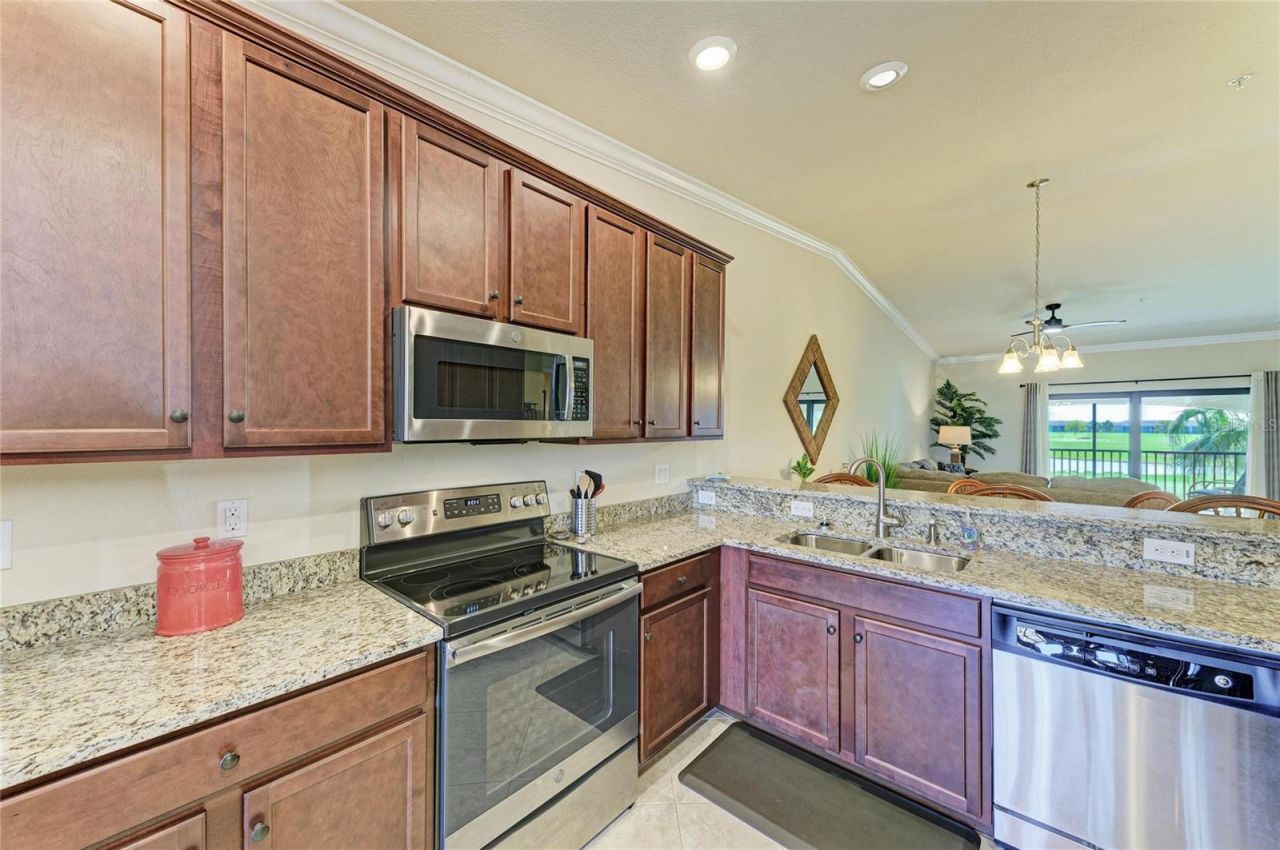 5558 Palmer Circle, Unit 205, Bradenton, FL 34211 Photo