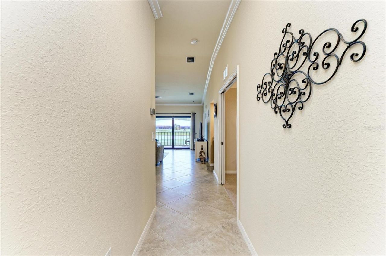 5558 Palmer Circle, Unit 205, Bradenton, FL 34211 Photo