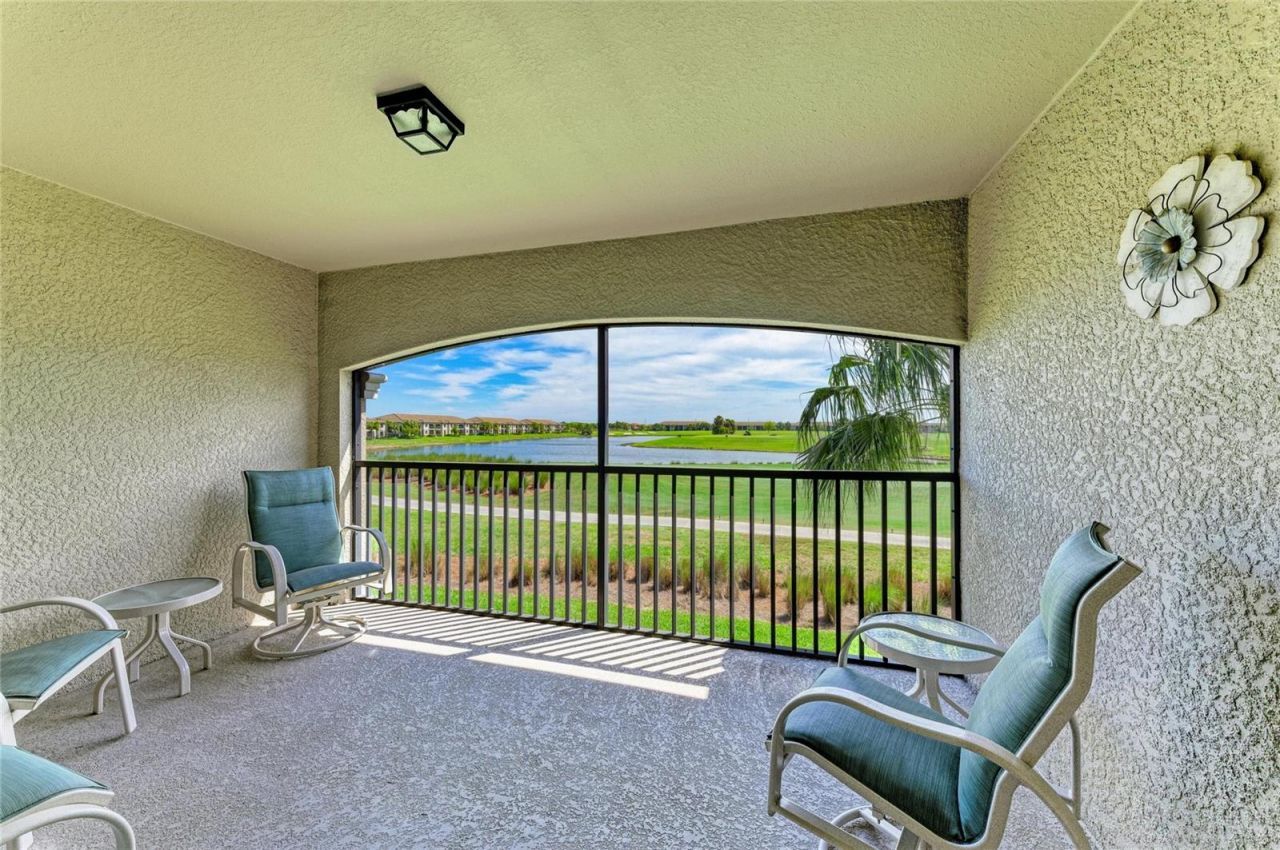 5558 Palmer Circle, Unit 205, Bradenton, FL 34211 Photo