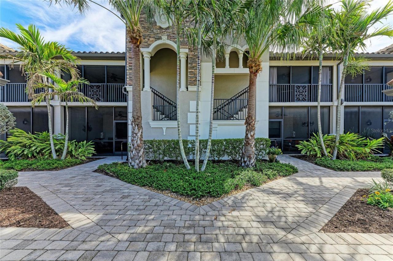 5558 Palmer Circle, Unit 205, Bradenton, FL 34211 Photo