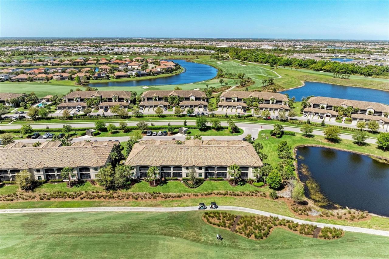 5558 Palmer Circle, Unit 205, Bradenton, FL 34211 Photo