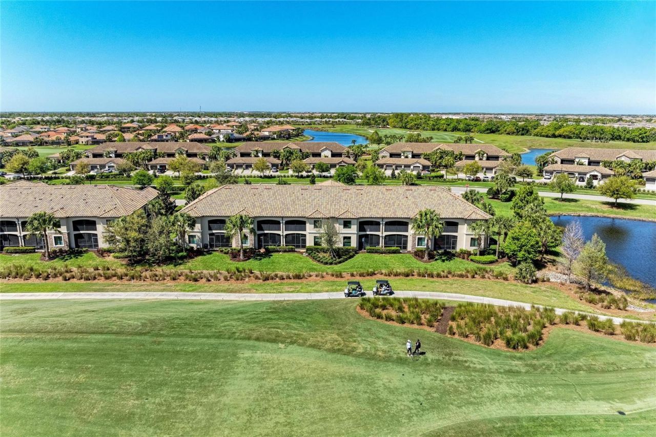 5558 Palmer Circle, Unit 205, Bradenton, FL 34211 Photo