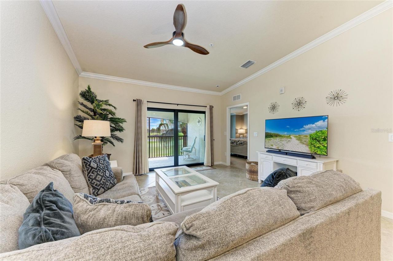 5558 Palmer Circle, Unit 205, Bradenton, FL 34211 Photo