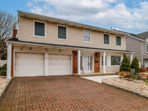29 Donna Lane , Lido Beach, NY 11561