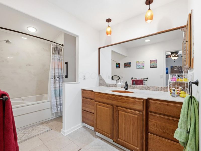 4341 Latin Lane, Unit 111, Columbus, OH 43220 Photo 23