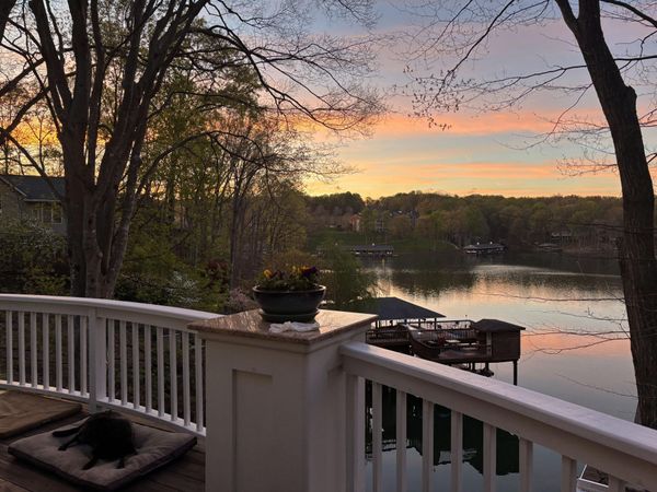 150 Waterwood DR, Moneta, VA 24121