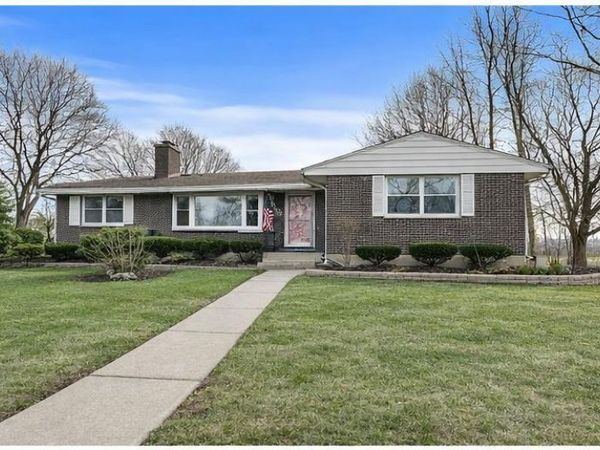 1000 Jackson Avenue , St. Charles, IL 60174