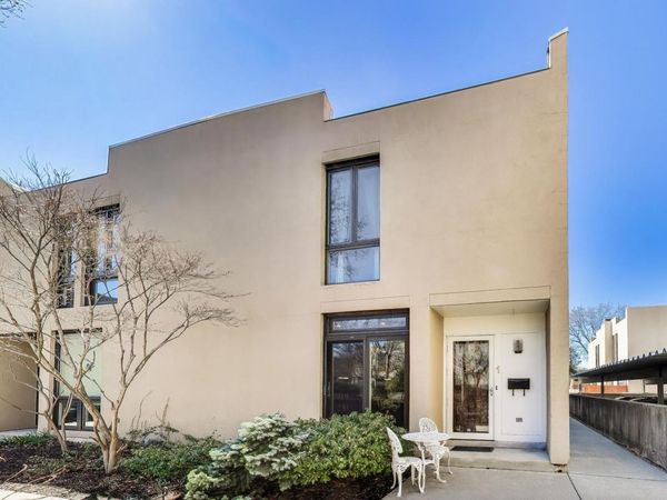 1 Maple Tree Court , Elmhurst, IL 60126