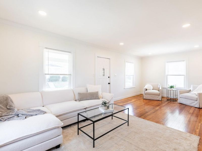 1708 De Armand Avenue, North College Hill, OH 45239 Photo 2