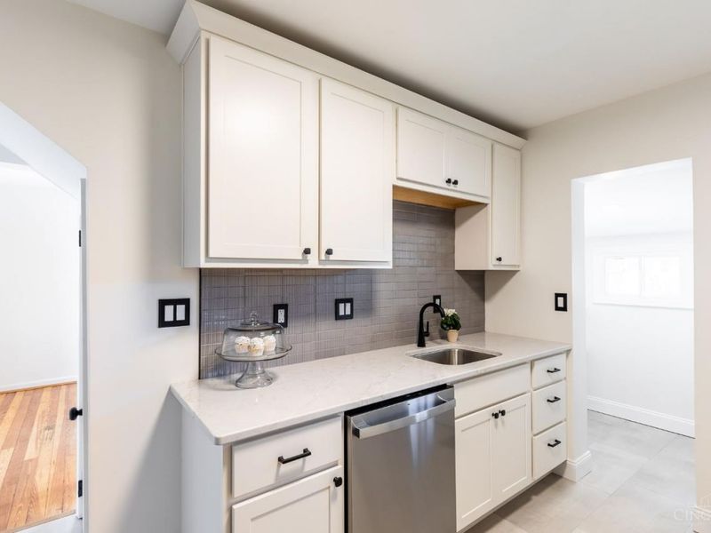 1708 De Armand Avenue, North College Hill, OH 45239 Photo 9