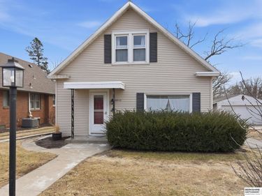 5503 Leavenworth Street , Omaha, NE 68106
