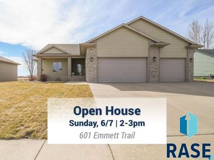 601 Emmett Trl Harrisburg, SD 57032