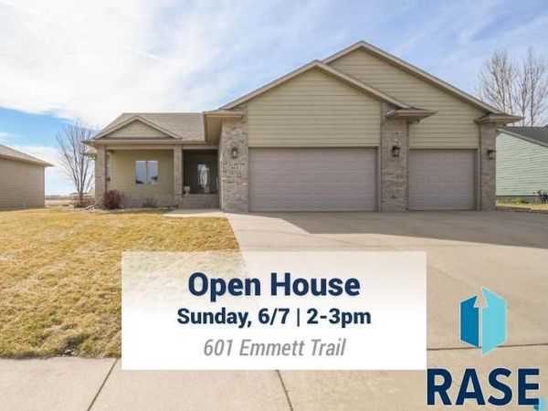601 Emmett Trl, Harrisburg, SD 57032