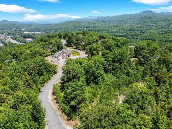 25 Ski Lift Lane, Unit 25, Plymouth, NH 03264