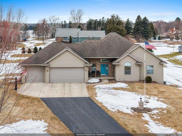 3405 HAWK RIDGE TRAIL, Green Bay, WI 54313