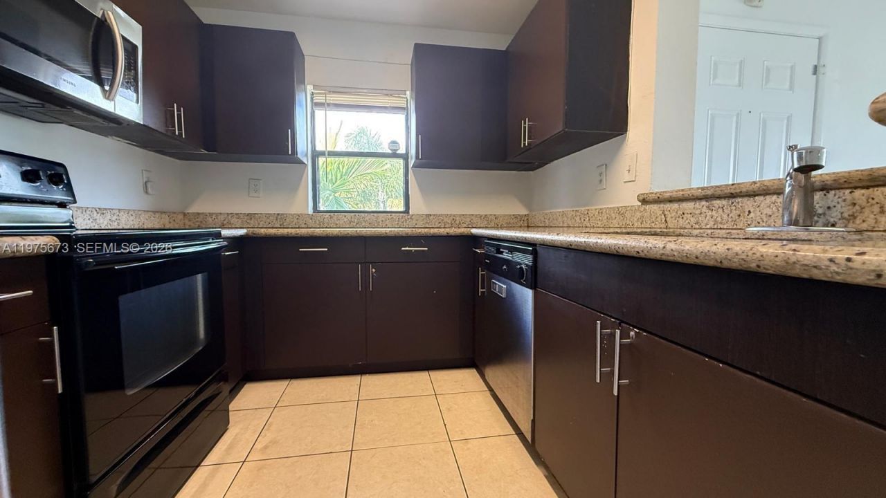 3965 NW 87th Ave , Unit 3965, Sunrise, FL 33351 Photo