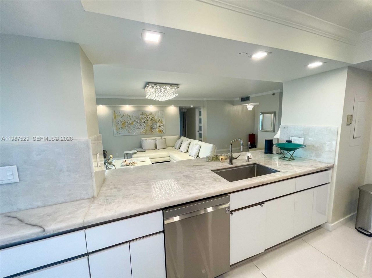 4000 Towerside Ter, Unit 2302, Miami, FL 33138 Photo