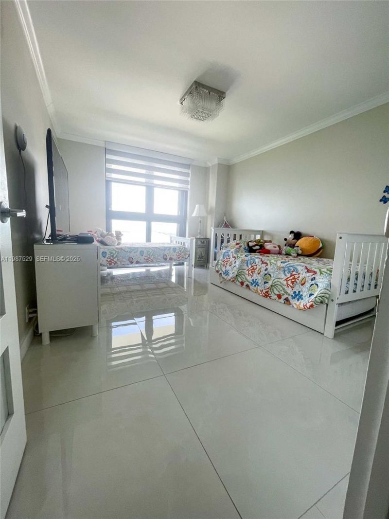 4000 Towerside Ter, Unit 2302, Miami, FL 33138 Photo