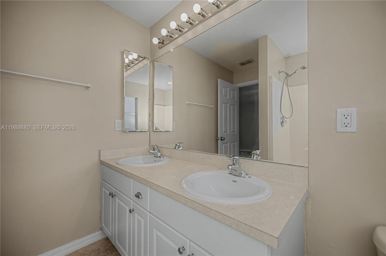 4104 SW 13th St. , Lehigh Acres, FL 33976 Photo