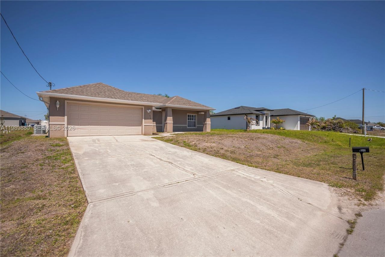 4104 SW 13th St. , Lehigh Acres, FL 33976 Photo