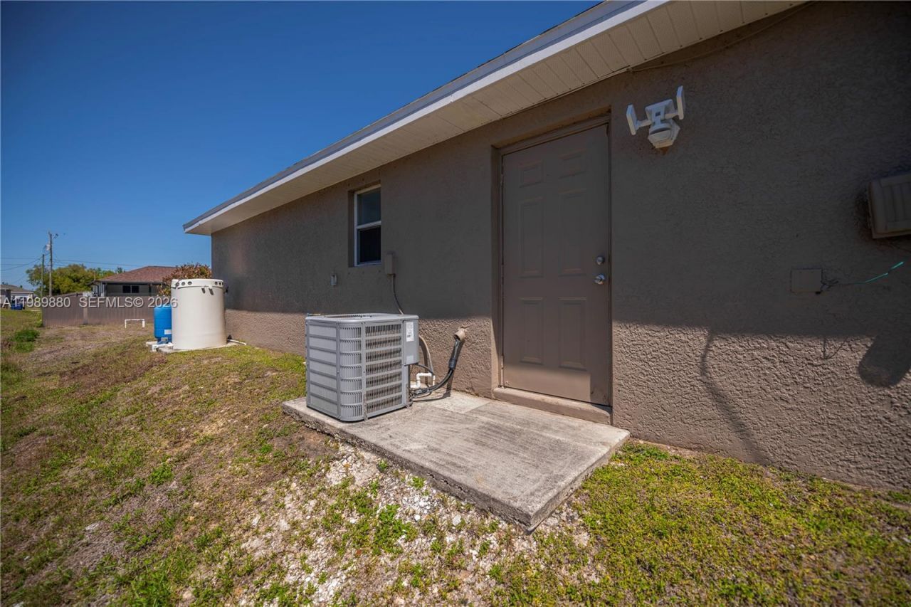 4104 SW 13th St. , Lehigh Acres, FL 33976 Photo