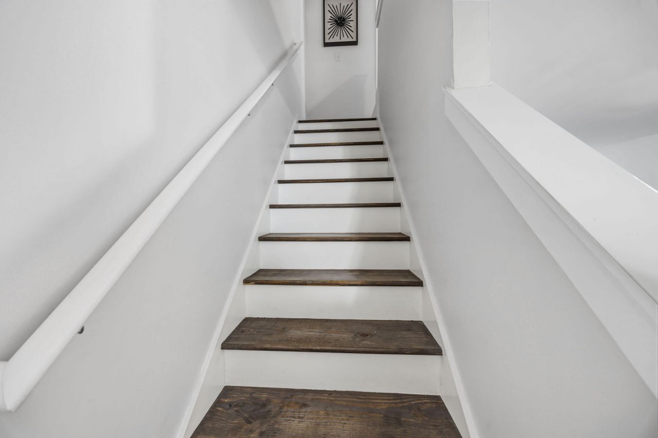 903 Reserve Way Photo 15