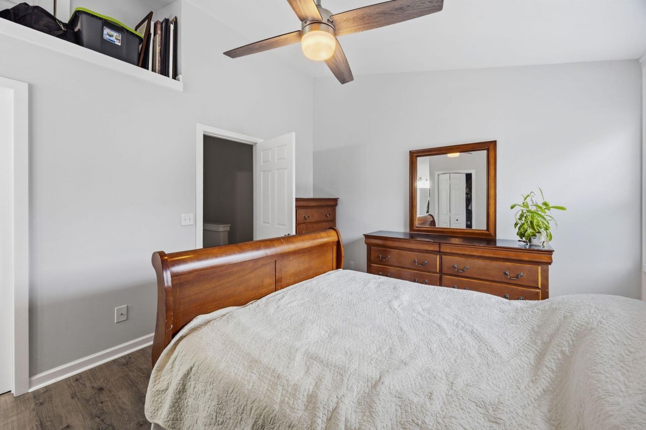 903 Reserve Way Photo 19