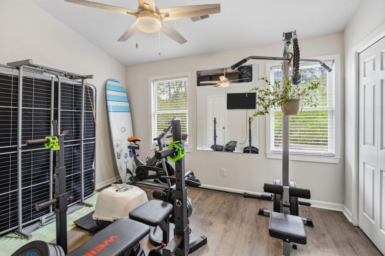 903 Reserve Way Photo 23