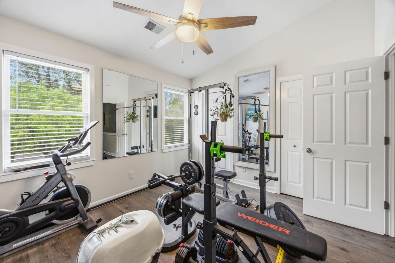 903 Reserve Way Photo 25