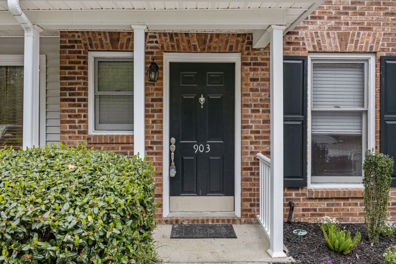 903 Reserve Way Photo 26