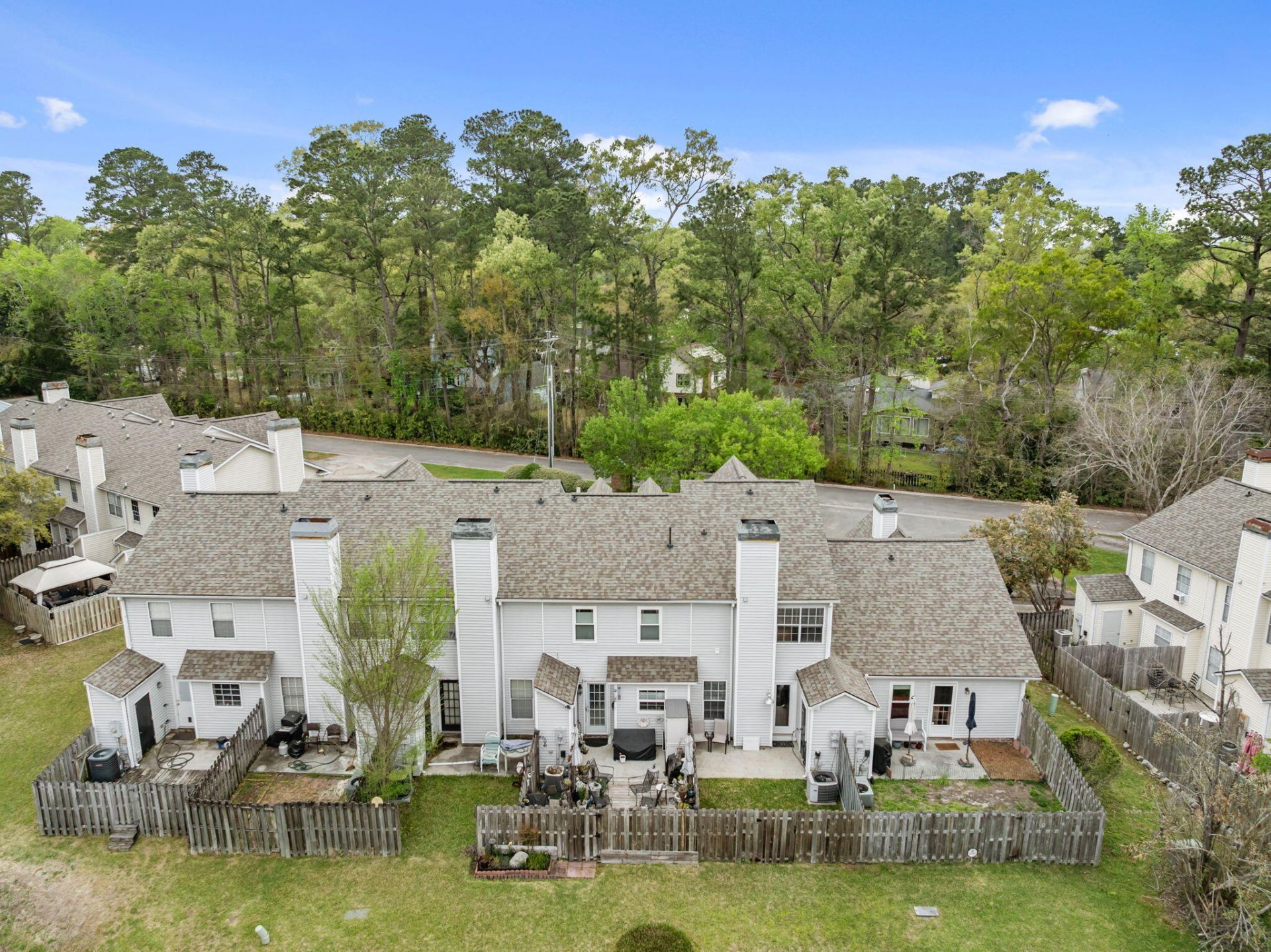 903 Reserve Way Photo 35