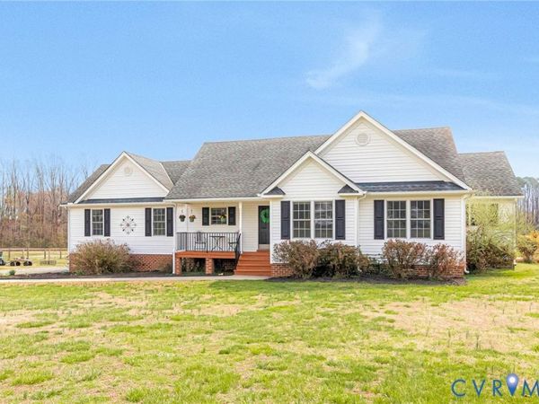 290 Poplar Springs Drive , Tappahannock, VA 22560